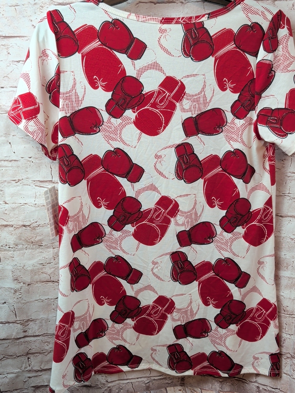 LuLaRoe Classic Tee Shirt Red Boxing Glove Print Small New Nwt - Picture 6 of 6